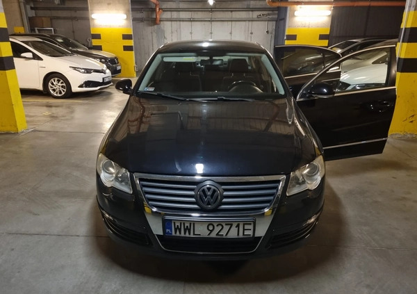 Volkswagen Passat cena 15900 przebieg: 216000, rok produkcji 2006 z Ząbki małe 92